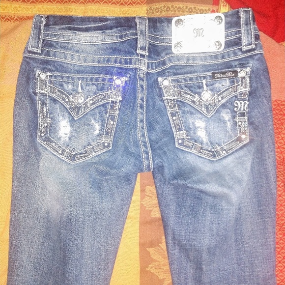 Miss Me Signature Crop 25 - Picture 4 of 6